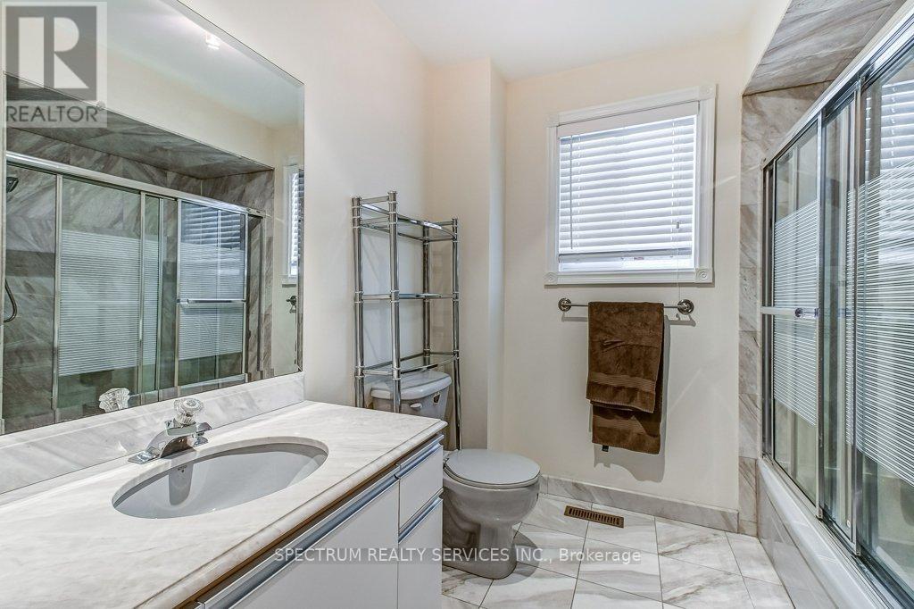 119 Silver Arrow Crescent, Vaughan, Ontario  L6A 1K2 - Photo 27 - N12204342