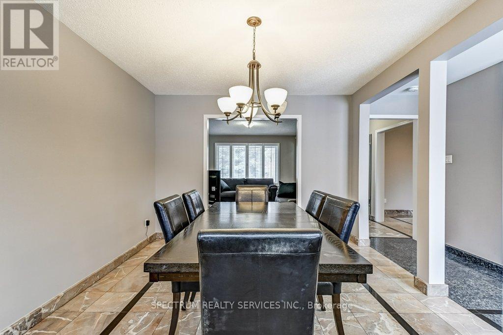 119 Silver Arrow Crescent, Vaughan, Ontario  L6A 1K2 - Photo 7 - N12204342