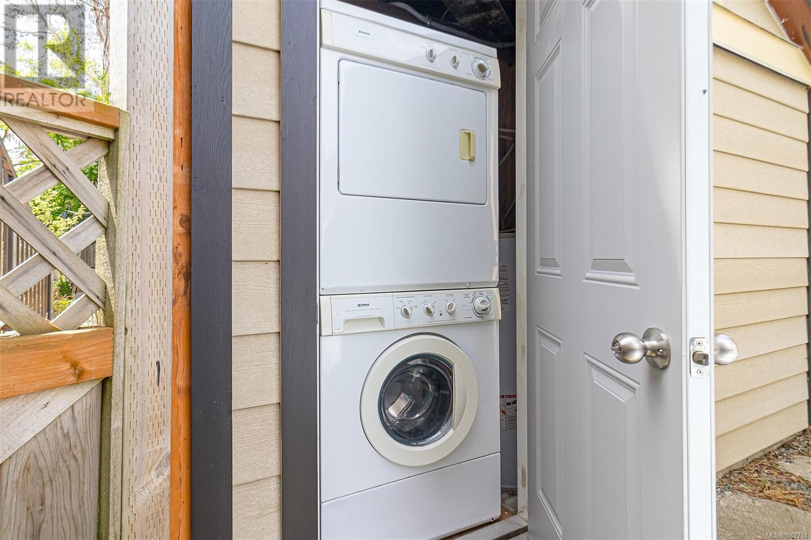 139 Ontario St, Victoria, British Columbia  V8V 1M8 - Photo 48 - 1002714