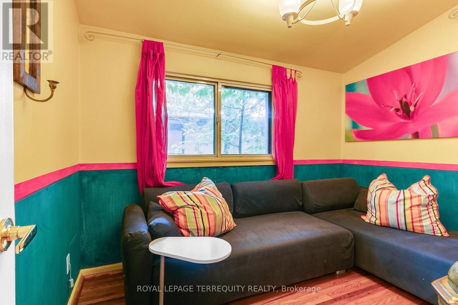 142 Verobeach Boulevard, Toronto (Humbermede), Ontario  M9M 1R1 - Photo 13 - W12204355