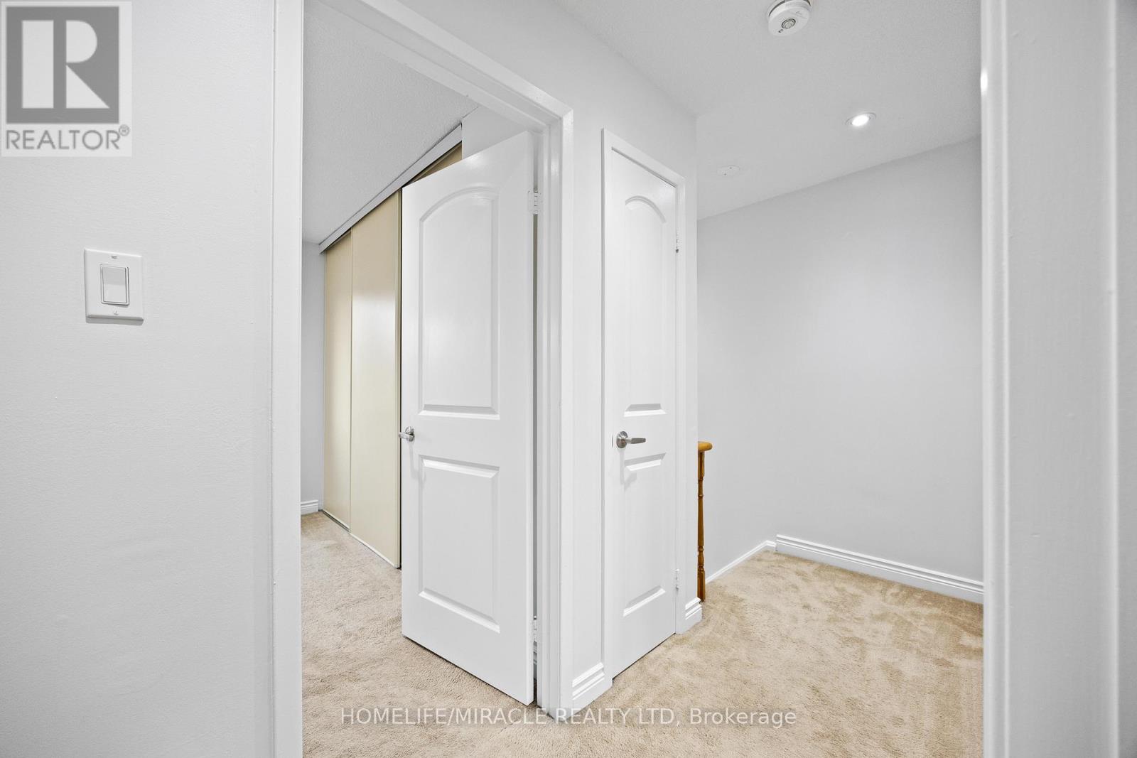 21 Folkstone Crescent, Brampton, Ontario  L6T 3M4 - Photo 22 - W12202151