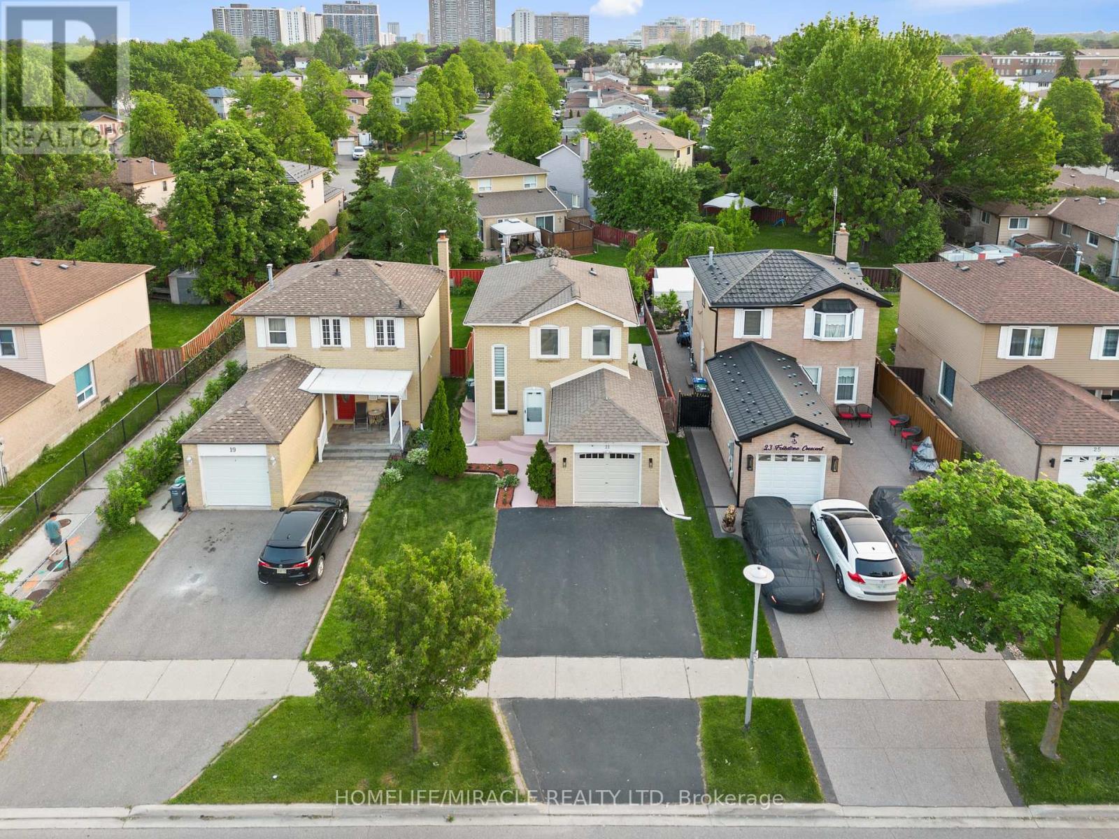 21 Folkstone Crescent, Brampton, Ontario  L6T 3M4 - Photo 49 - W12202151