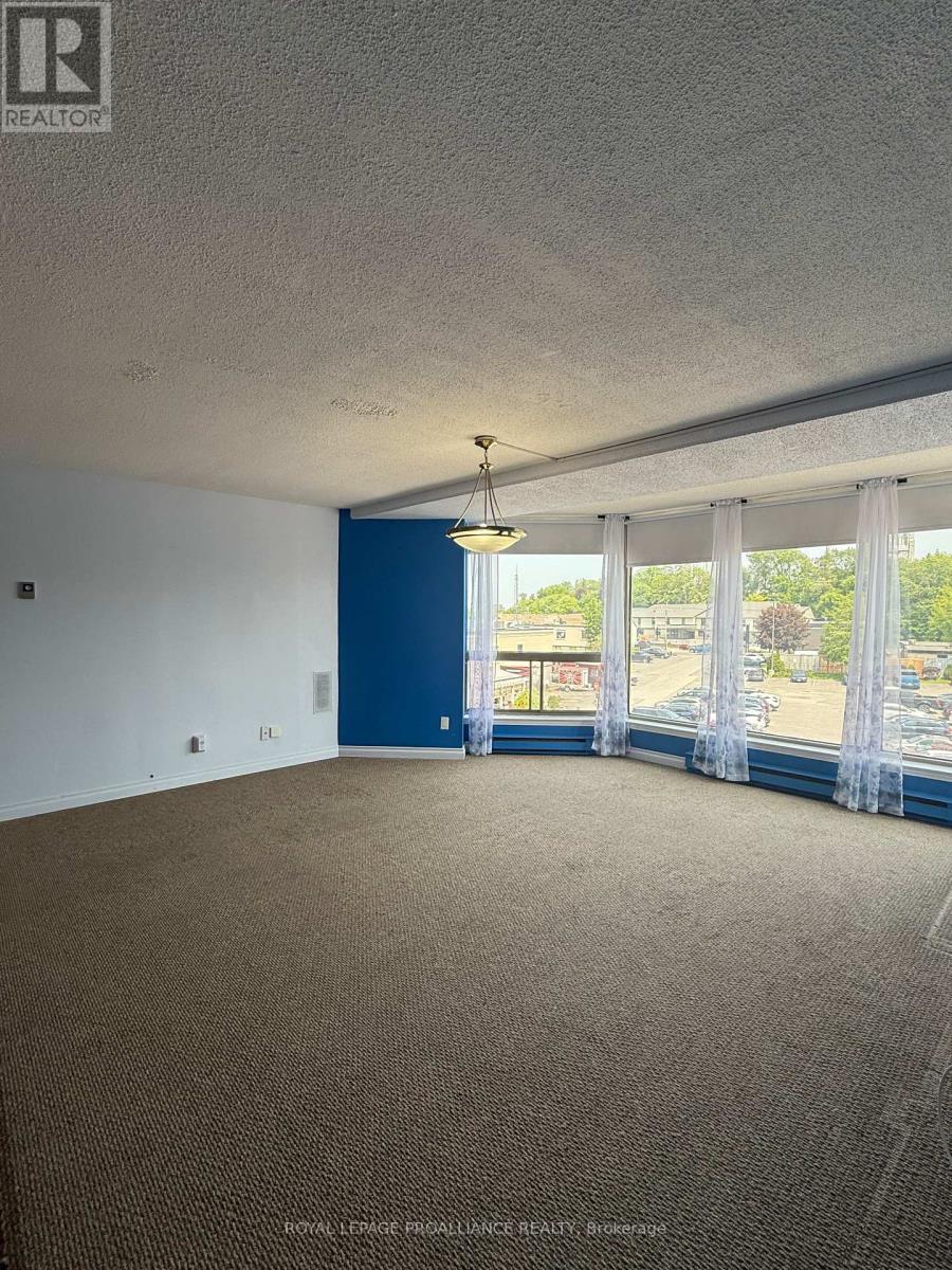 405 - 350 Front Street, Belleville, Ontario  K8N 5M5 - Photo 11 - X12128839