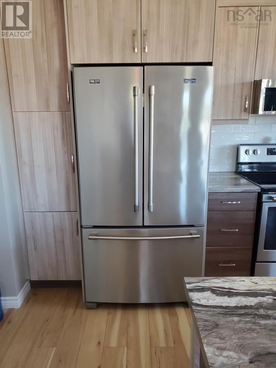 321 Cole Harbour Village Road, Cole Harbour, Nova Scotia  B0H 1T0 - Photo 7 - 202505182