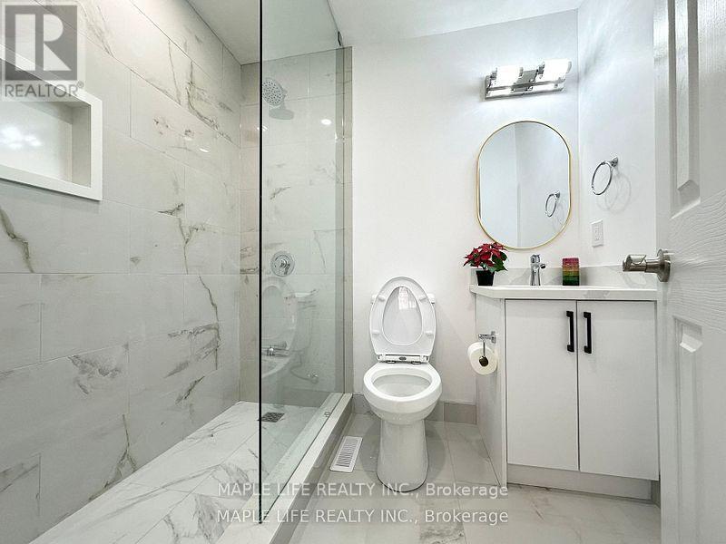 55 James Gray Drive, Toronto, Ontario  M2H 1N8 - Photo 8 - C12201016