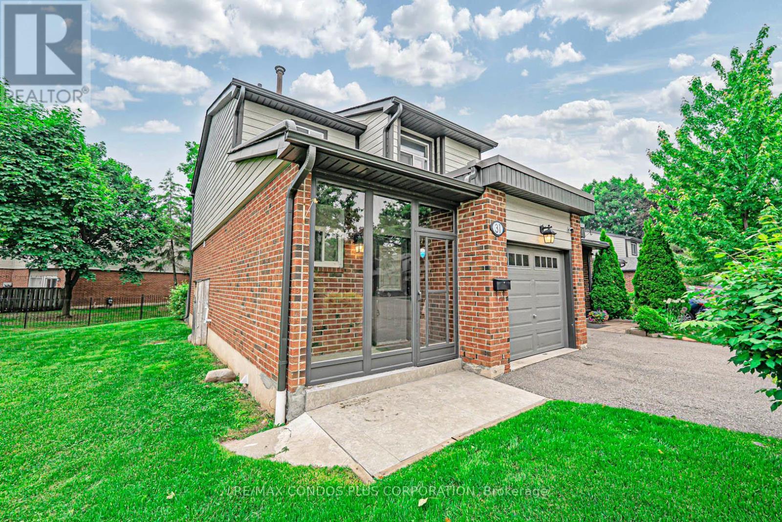 31 - 525 Meadows Boulevard, Mississauga, Ontario  L4Z 1H2 - Photo 3 - W12197559
