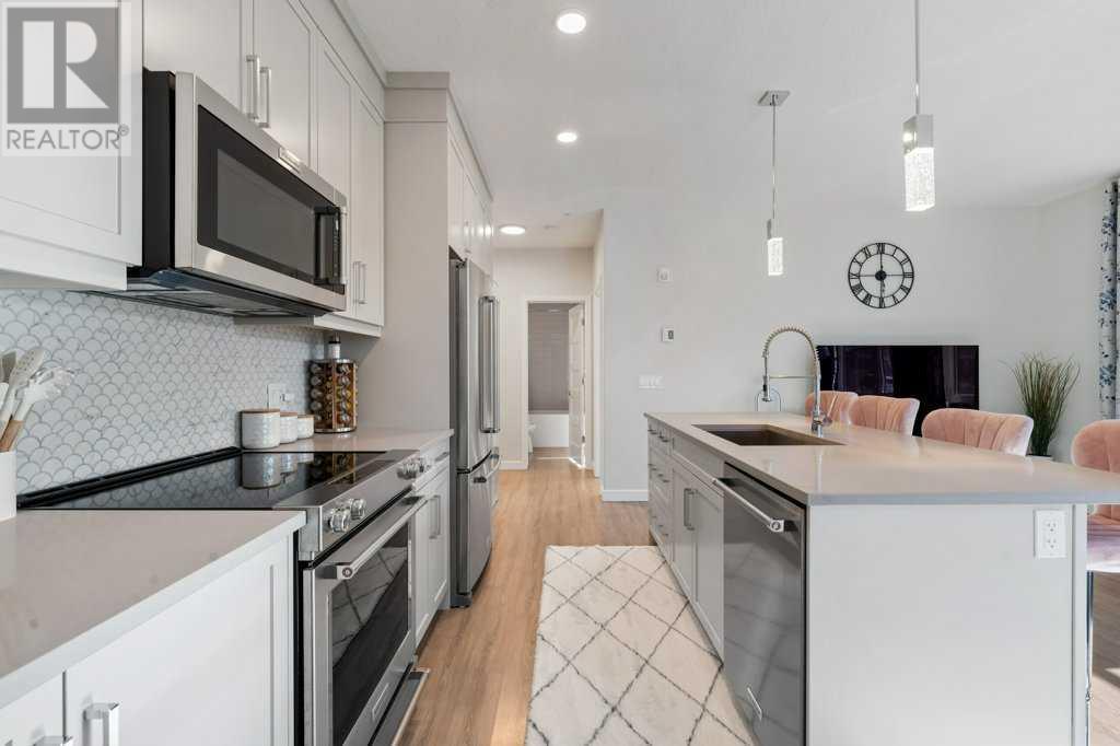 Property at 1102, 80 Greenbriar Place NW image 5
