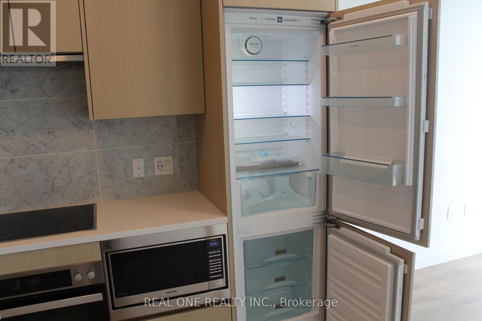 2701 - 95 Mcmahon Drive, Toronto, Ontario  M2K 0H2 - Photo 37 - C12204392