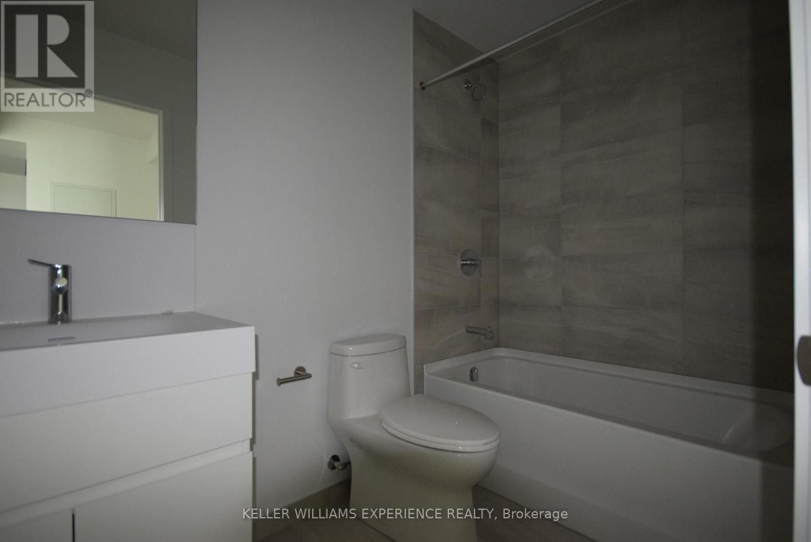 1901 - 39 Mary Street, Barrie, Ontario  L4N 1S9 - Photo 20 - S12204371