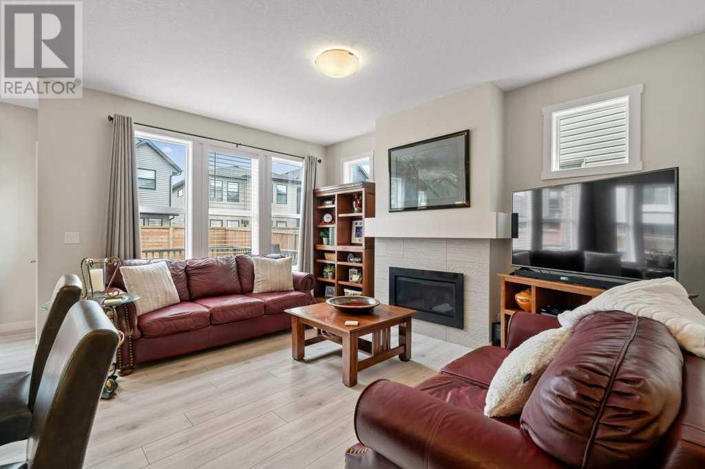 Property at 1155 Copperfield Boulevard SE image 3