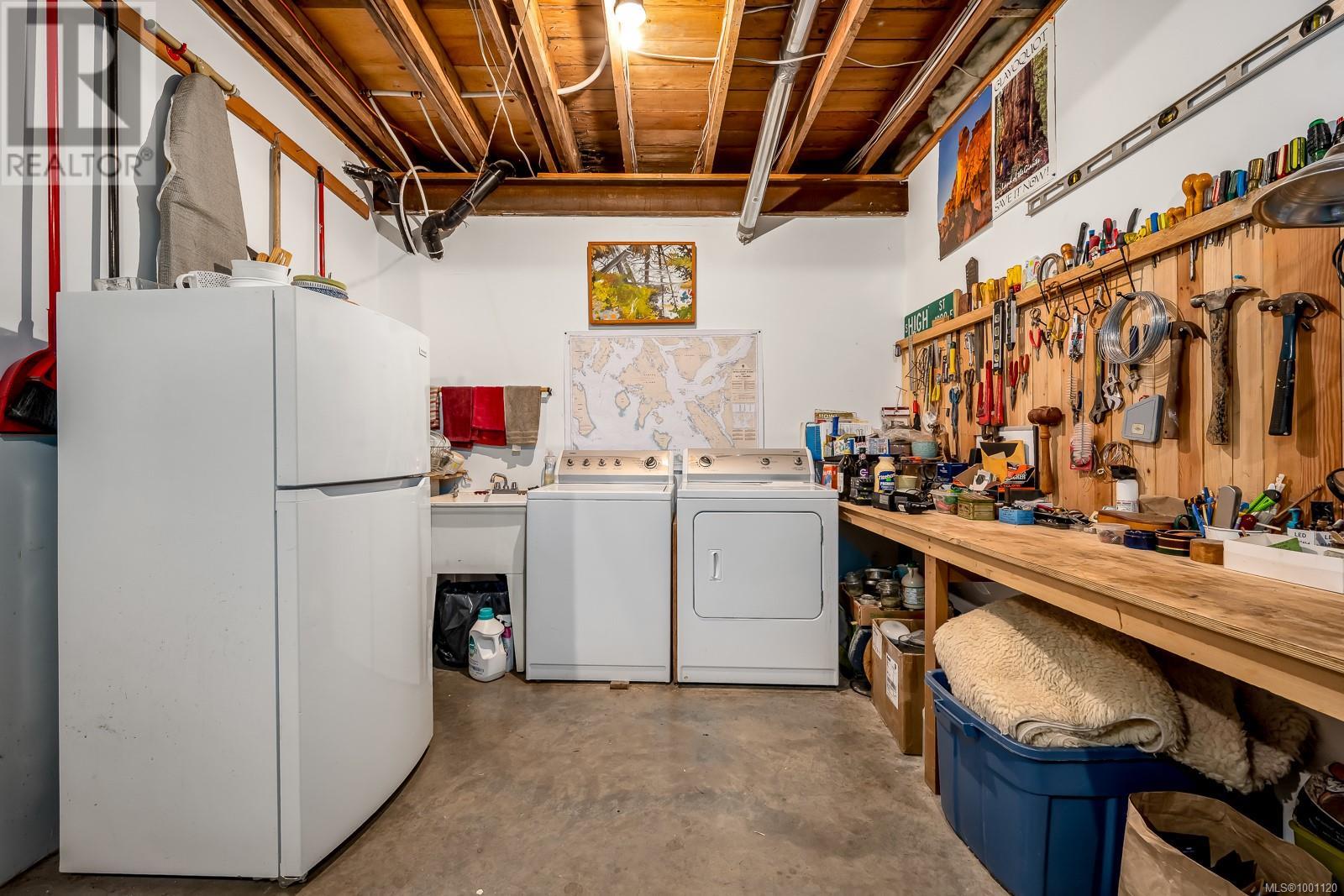 822 Austin Dr, Cortes Island, British Columbia  V0P 1K0 - Photo 27 - 1001120