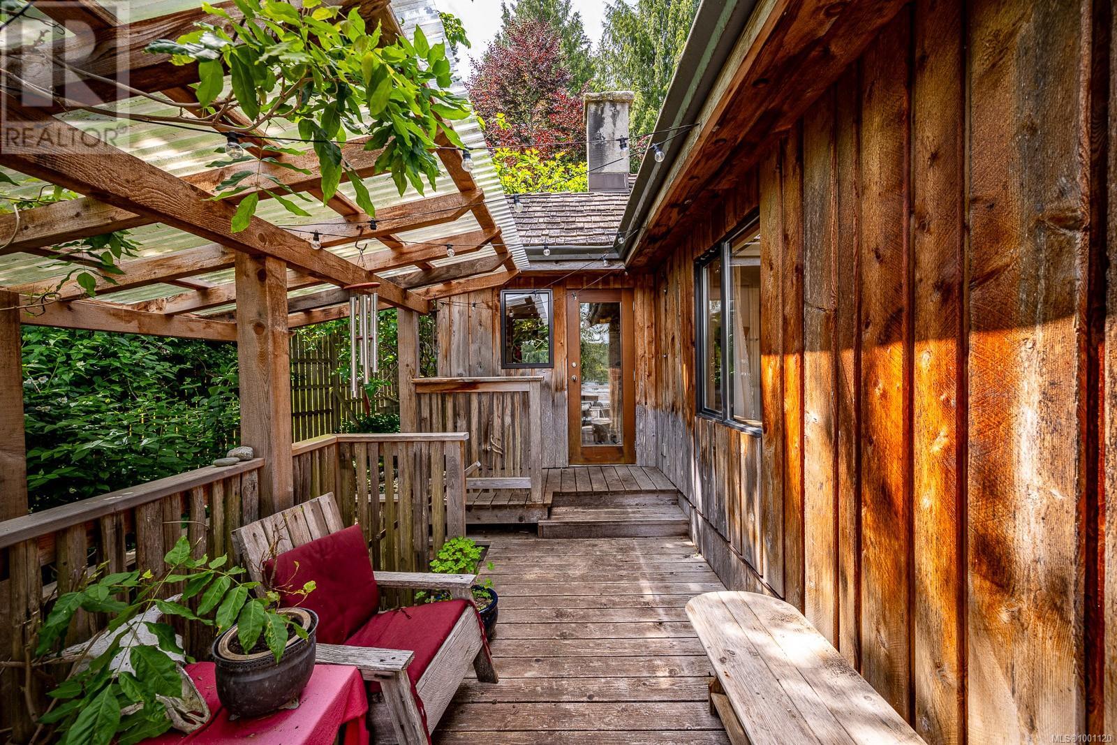 822 Austin Dr, Cortes Island, British Columbia  V0P 1K0 - Photo 38 - 1001120