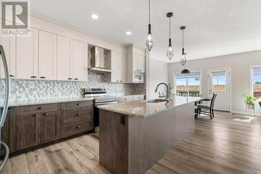 Property at 234 Carringsby Way NW image 5