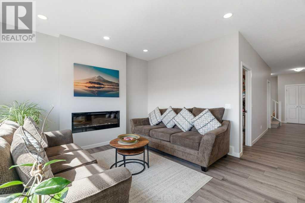 Property at 234 Carringsby Way NW image 2