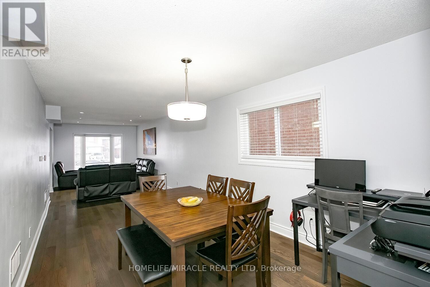 25 Oaklea Boulevard, Brampton, Ontario  L6Y 4H7 - Photo 8 - W12204370