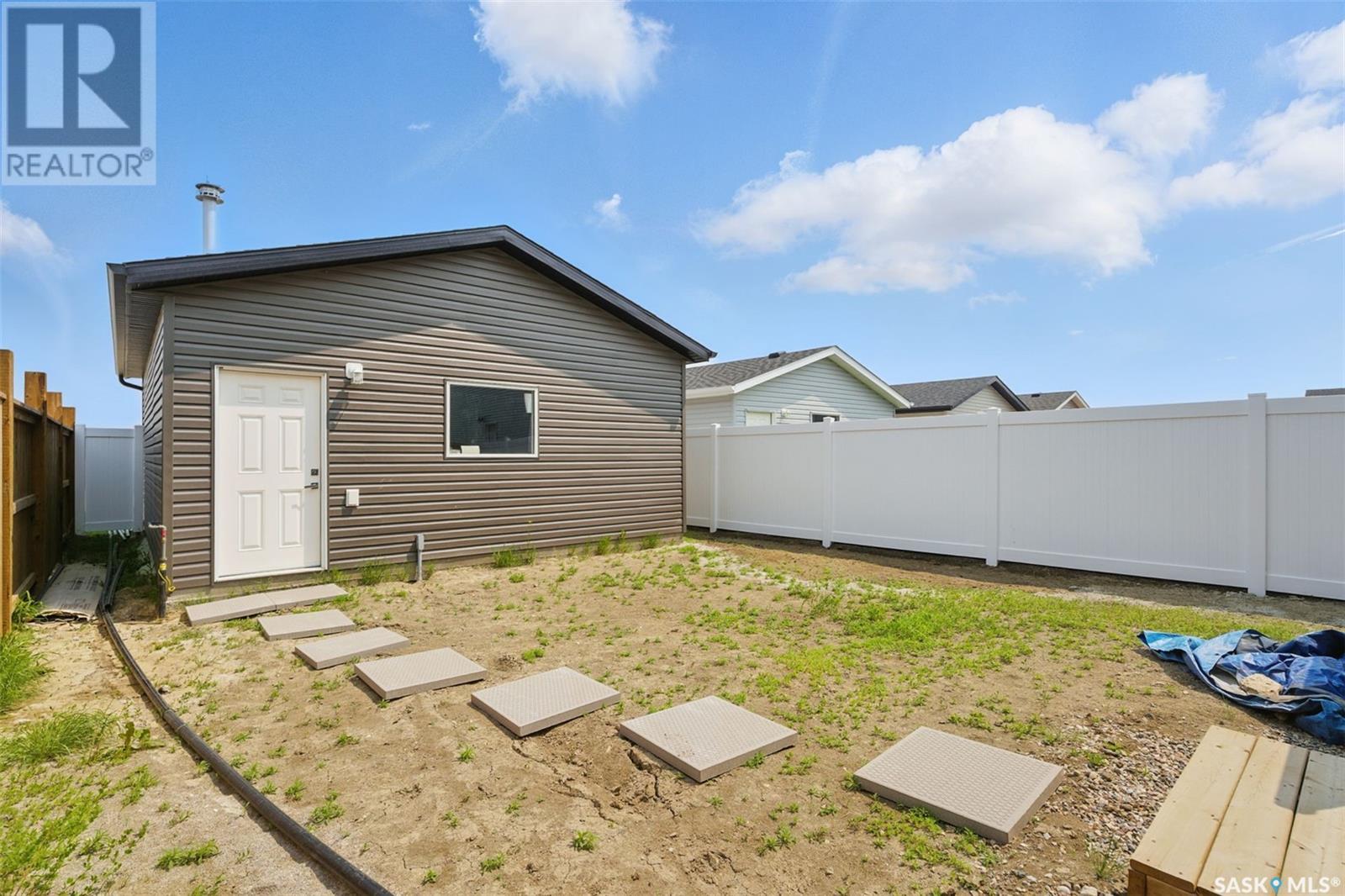 723 Henry Dayday Road, Saskatoon, Saskatchewan  S7W 1H5 - Photo 26 - SK008288
