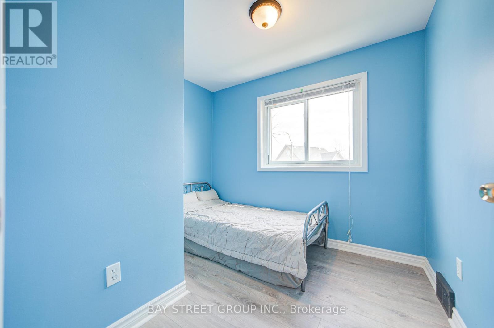 4554 Ryerson Crescent, Niagara Falls (Downtown), Ontario  L2E 1E2 - Photo 27 - X12074837