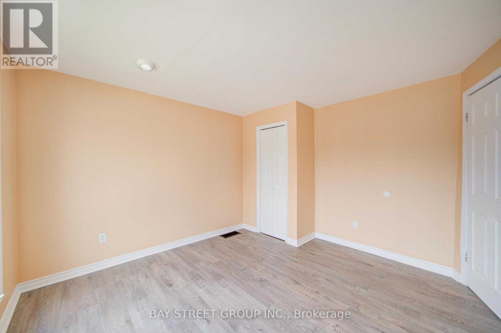 4554 Ryerson Crescent, Niagara Falls (Downtown), Ontario  L2E 1E2 - Photo 29 - X12074837