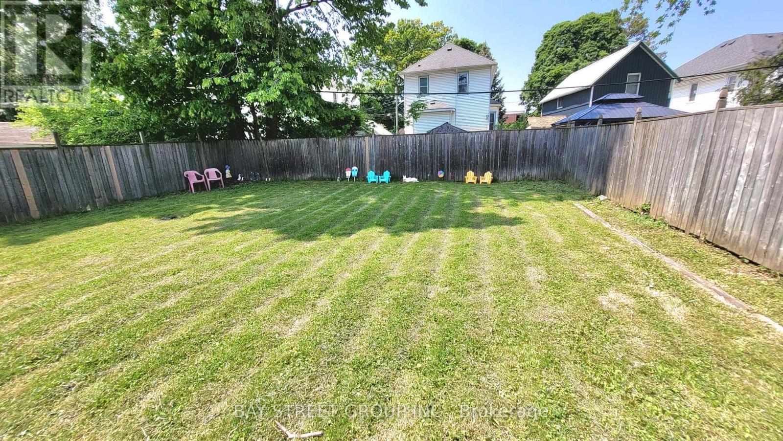 4554 Ryerson Crescent, Niagara Falls (Downtown), Ontario  L2E 1E2 - Photo 46 - X12074837
