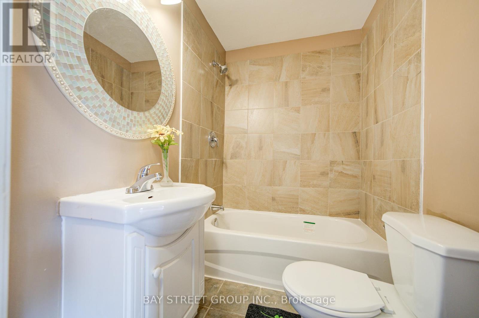 4554 Ryerson Crescent, Niagara Falls (Downtown), Ontario  L2E 1E2 - Photo 37 - X12074837