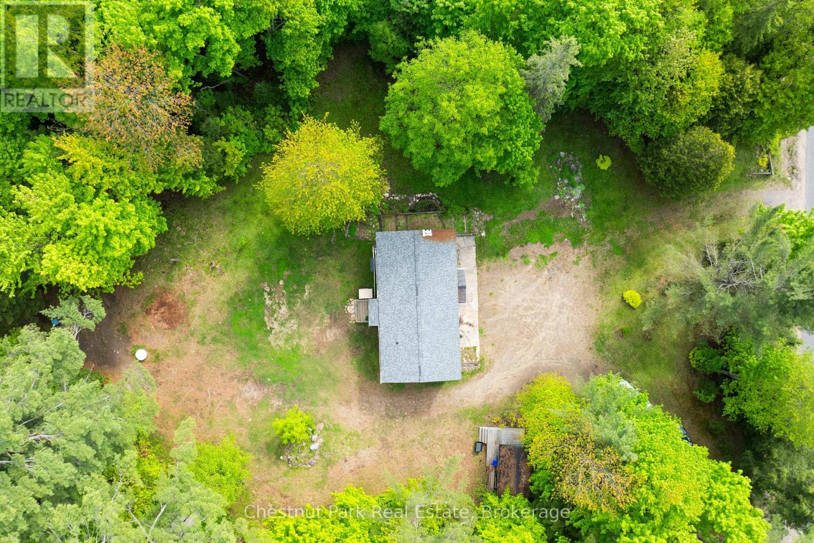 554 Britannia Road, Huntsville, Ontario  P1H 2J3 - Photo 4 - X12204415