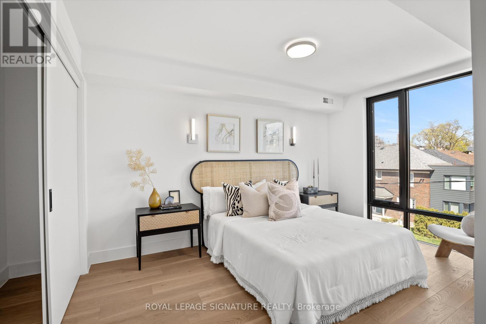 1 Heydon Park Road, Toronto, Ontario  M6J 2C7 - Photo 12 - C12204446