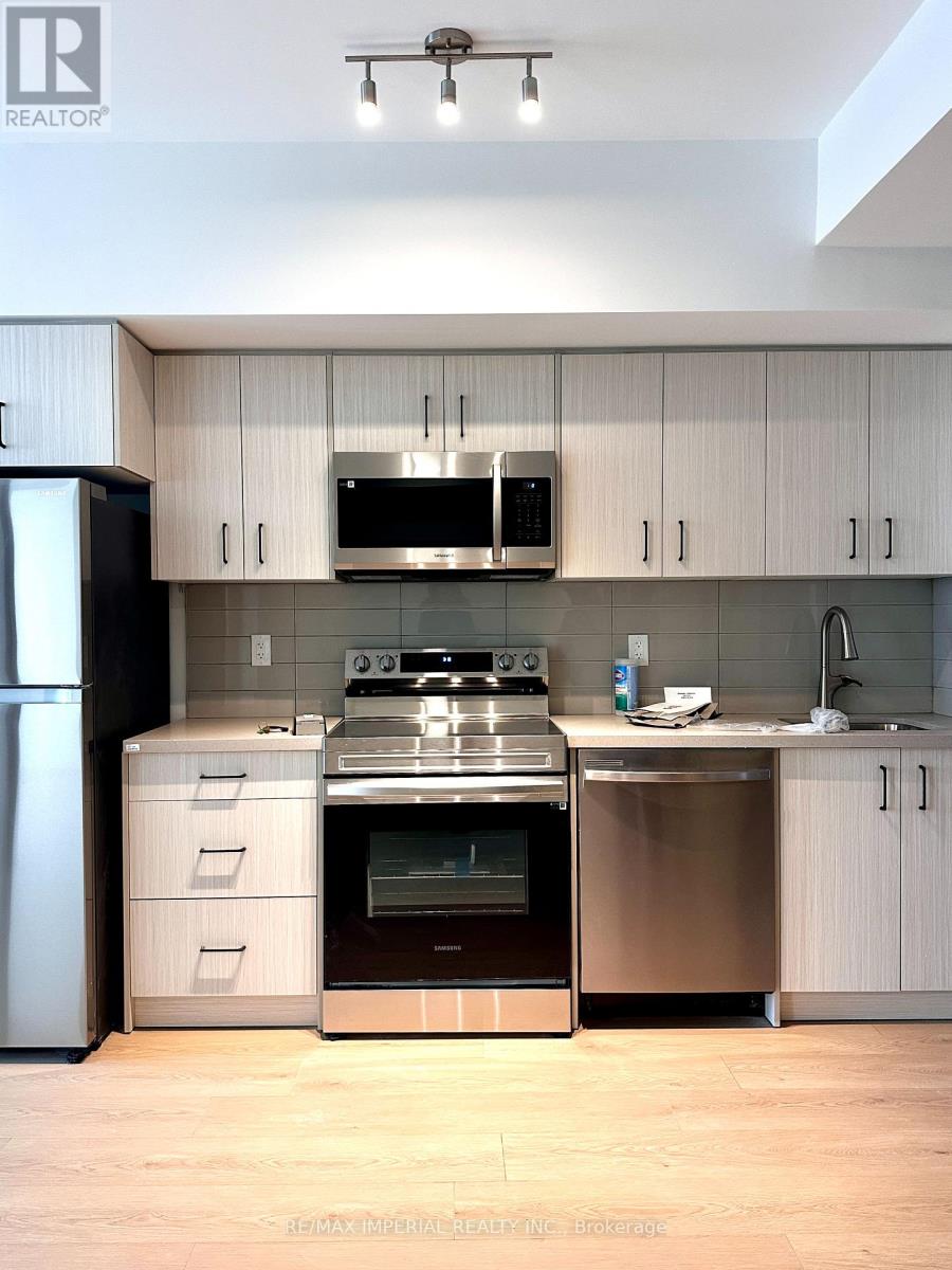 B 810 - 3429 Sheppard Avenue E, Toronto, Ontario  M1T 3K5 - Photo 4 - E12204429