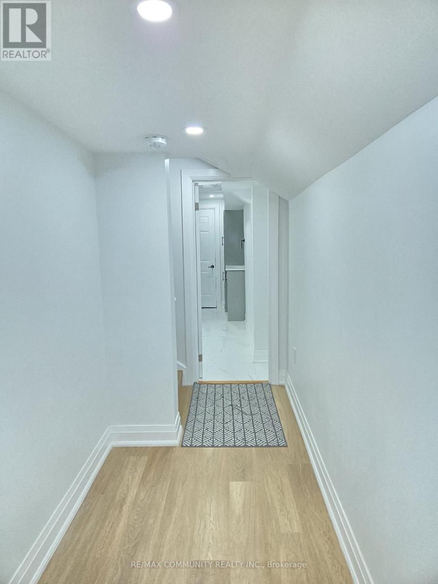 Bsmt - 3279 Turnstone Boulevard, Pickering, Ontario  L1X 0M9 - Photo 11 - E12204442