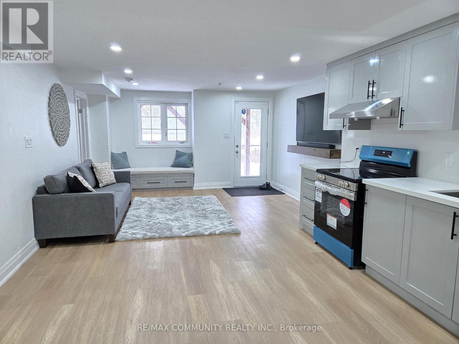 Bsmt - 3279 Turnstone Boulevard, Pickering, Ontario  L1X 0M9 - Photo 3 - E12204442