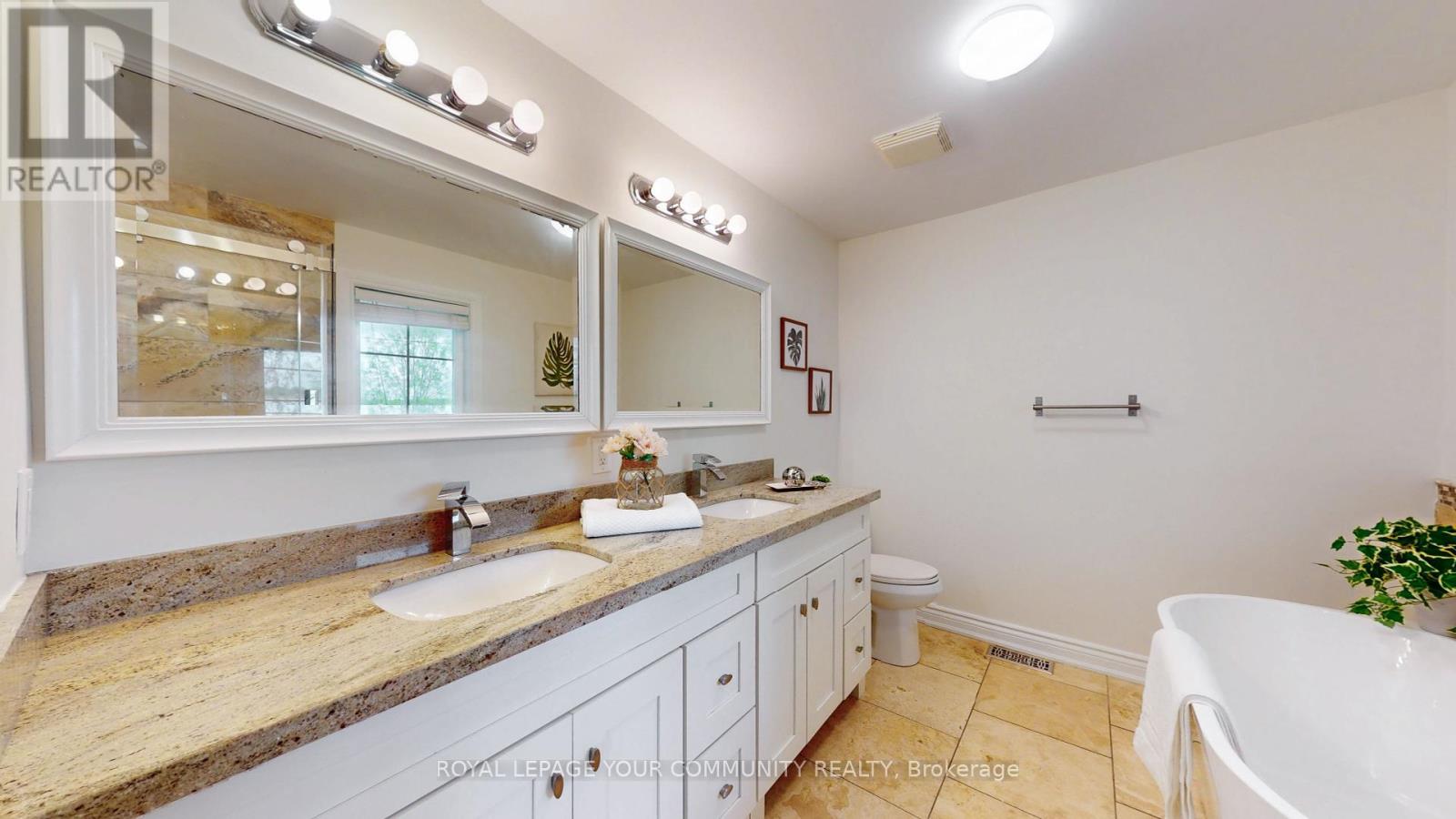 303 Morris Road, Bradford West Gwillimbury (Bradford), Ontario  L3Z 3H4 - Photo 16 - N12204401