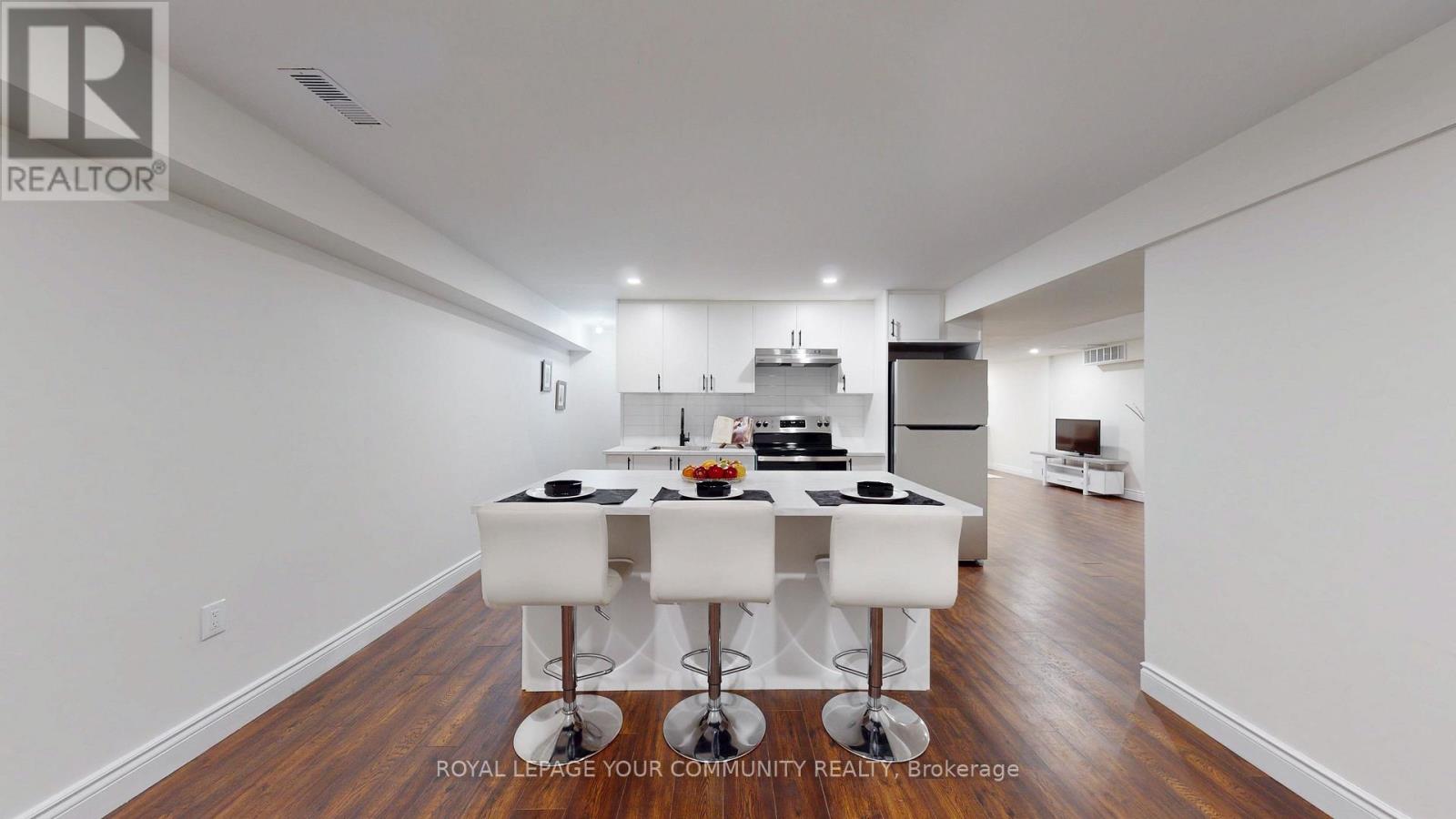 303 Morris Road, Bradford West Gwillimbury (Bradford), Ontario  L3Z 3H4 - Photo 23 - N12204401