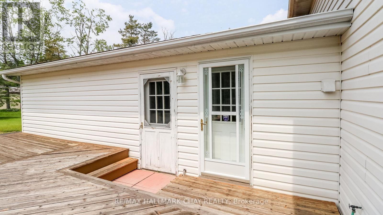 19 Crystalwood Lane, Springwater, Ontario  L0L 1X0 - Photo 15 - S12204395