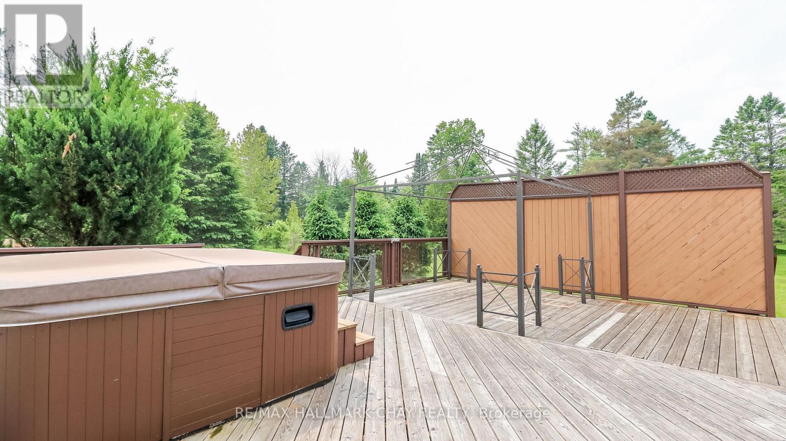 19 Crystalwood Lane, Springwater, Ontario  L0L 1X0 - Photo 16 - S12204395