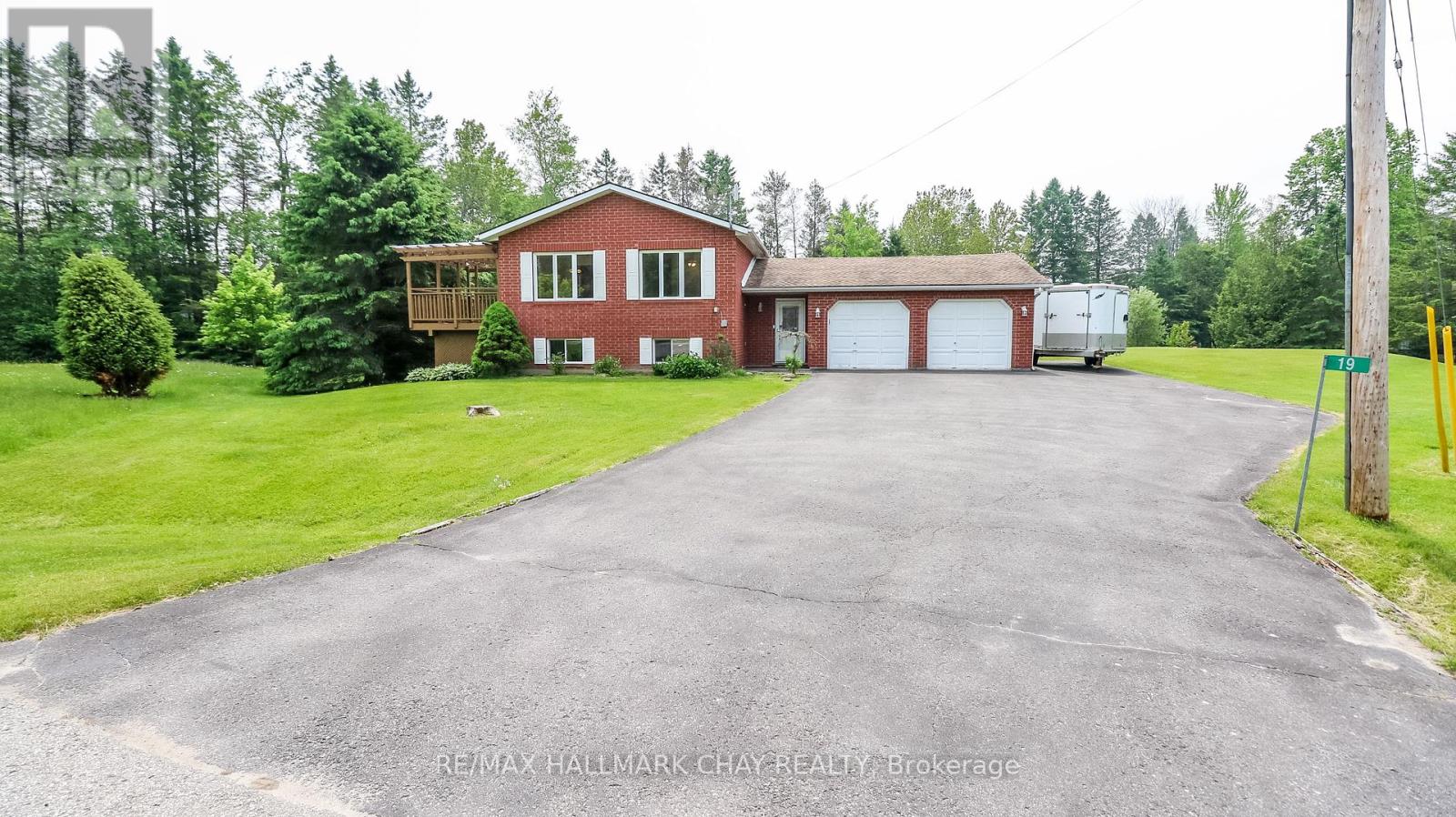 19 Crystalwood Lane, Springwater, Ontario  L0L 1X0 - Photo 2 - S12204395