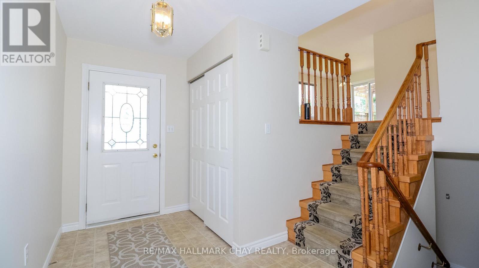 19 Crystalwood Lane, Springwater, Ontario  L0L 1X0 - Photo 22 - S12204395