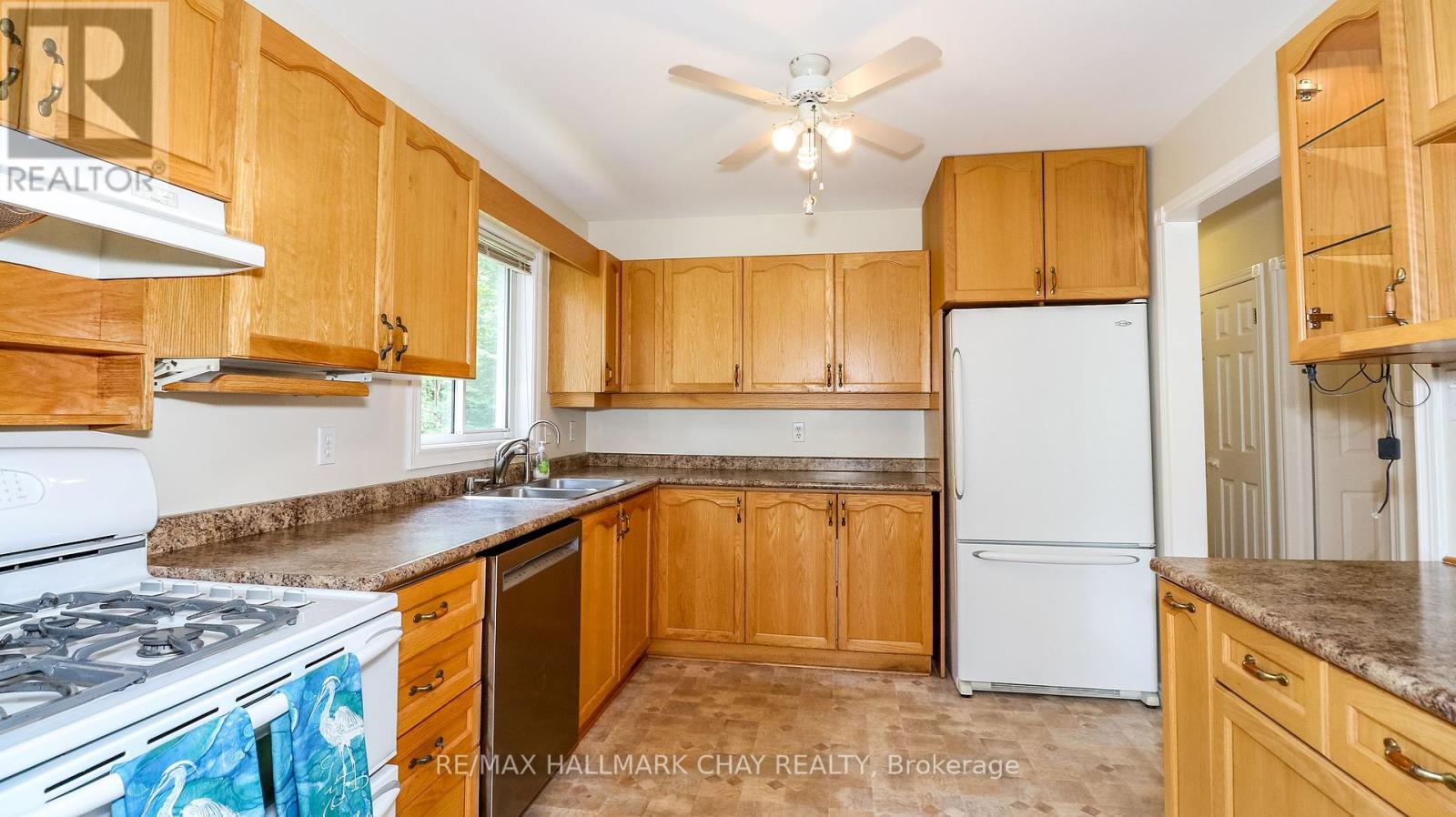 19 Crystalwood Lane, Springwater, Ontario  L0L 1X0 - Photo 32 - S12204395