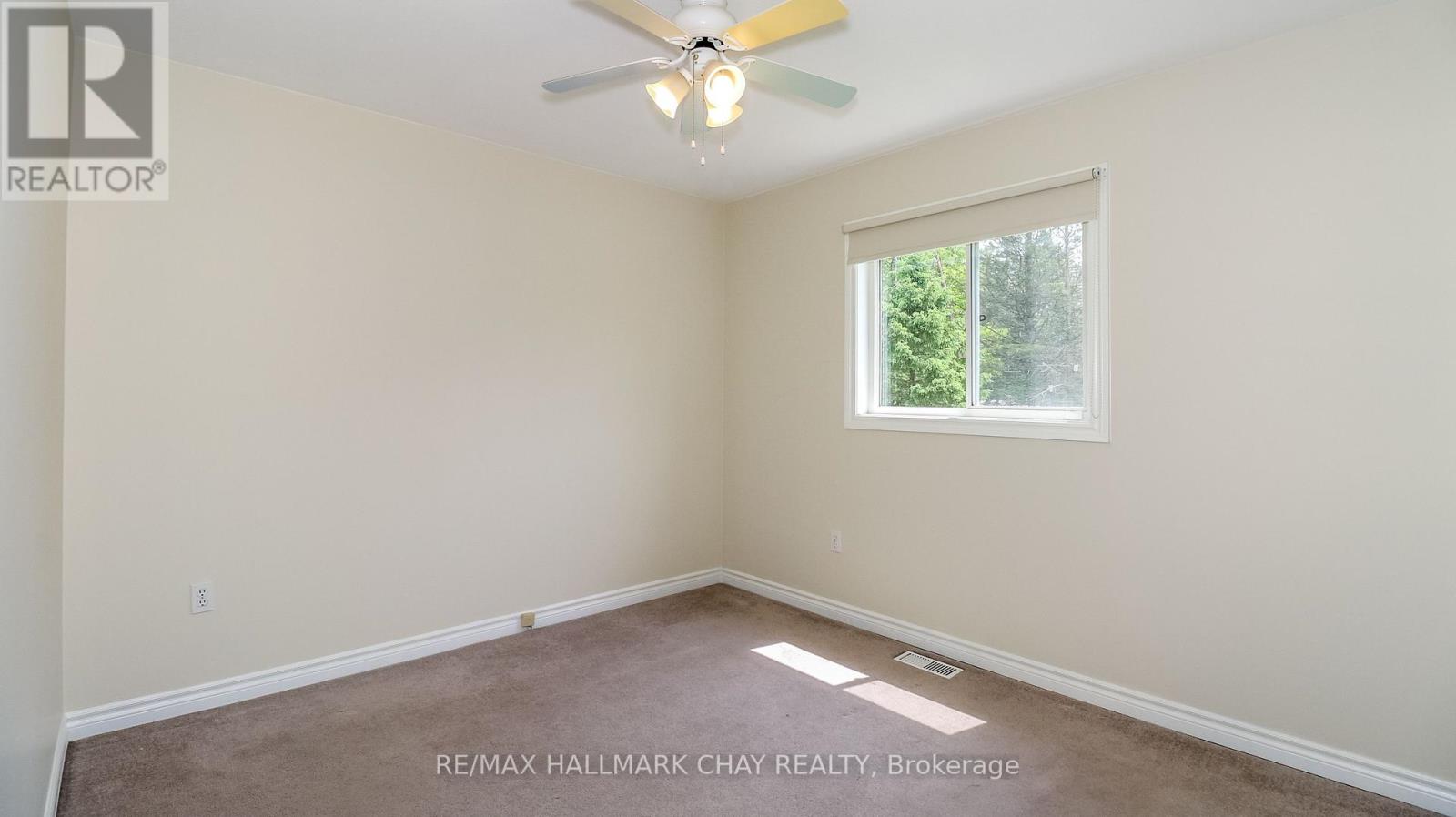 19 Crystalwood Lane, Springwater, Ontario  L0L 1X0 - Photo 38 - S12204395