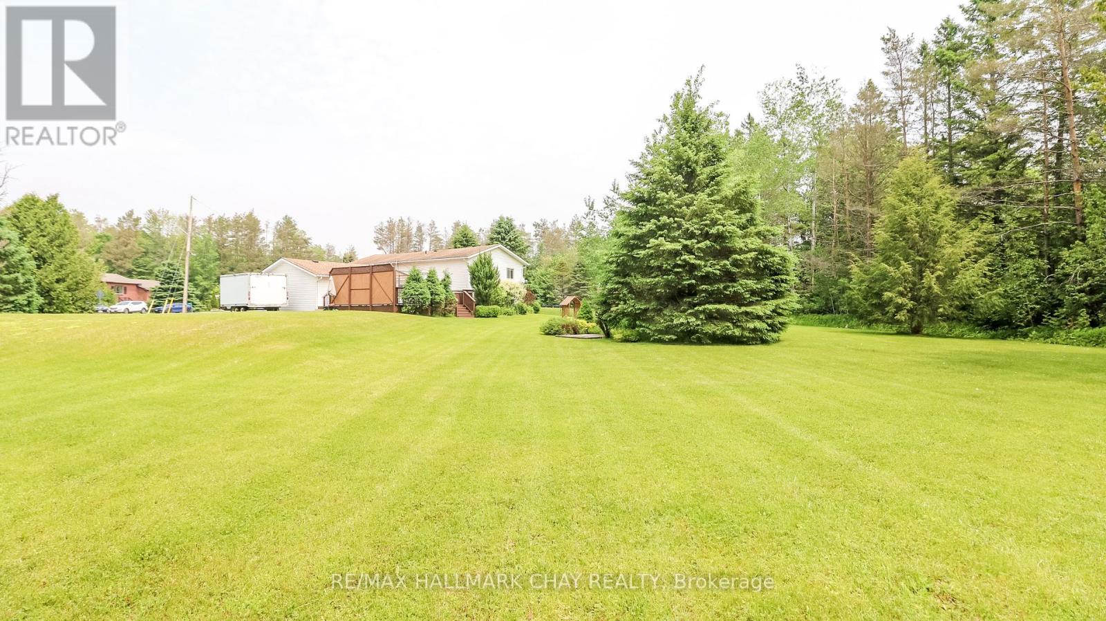 19 Crystalwood Lane, Springwater, Ontario  L0L 1X0 - Photo 5 - S12204395