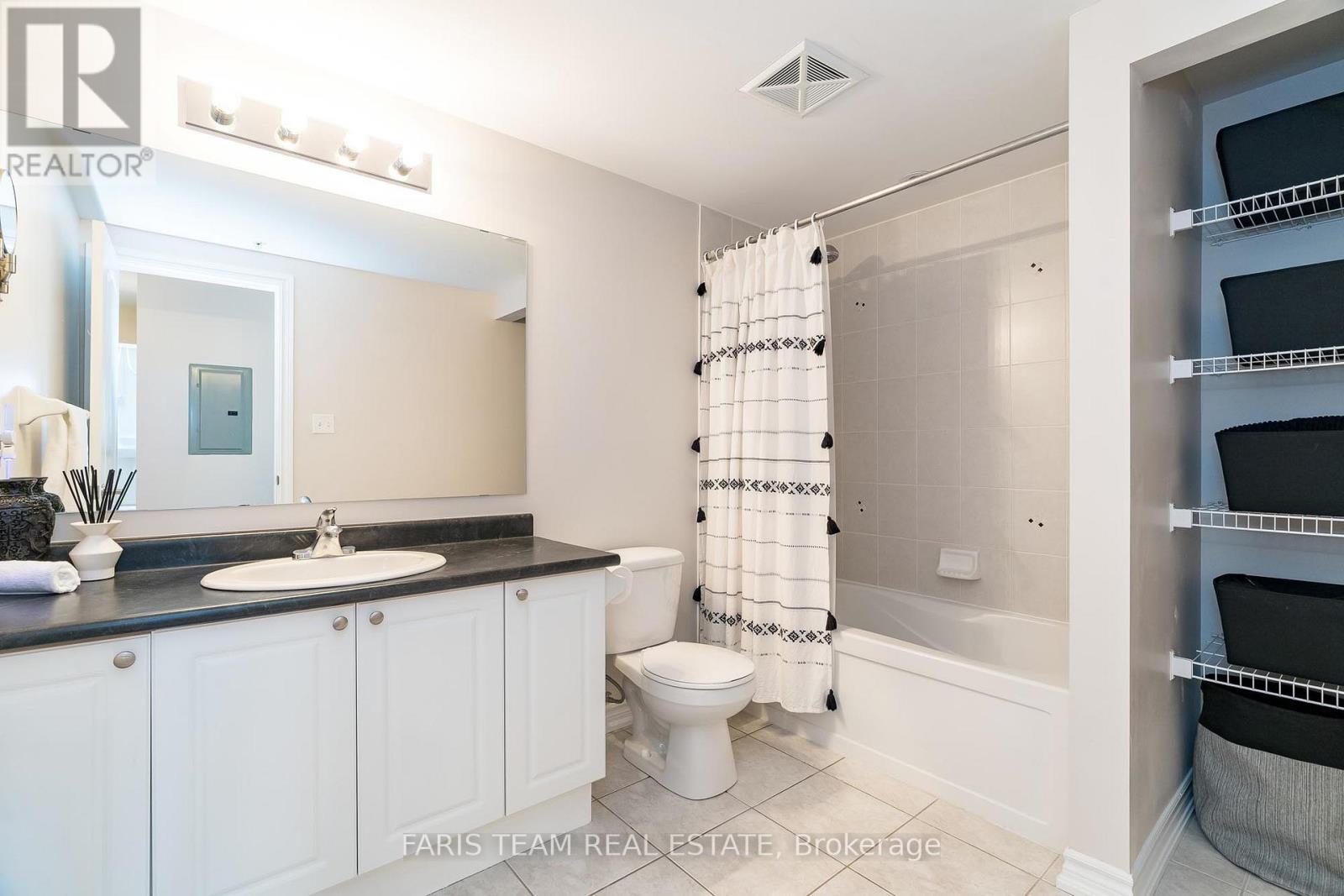 301 - 39 Ferndale Drive S, Barrie, Ontario  L4N 5T5 - Photo 15 - S12204414