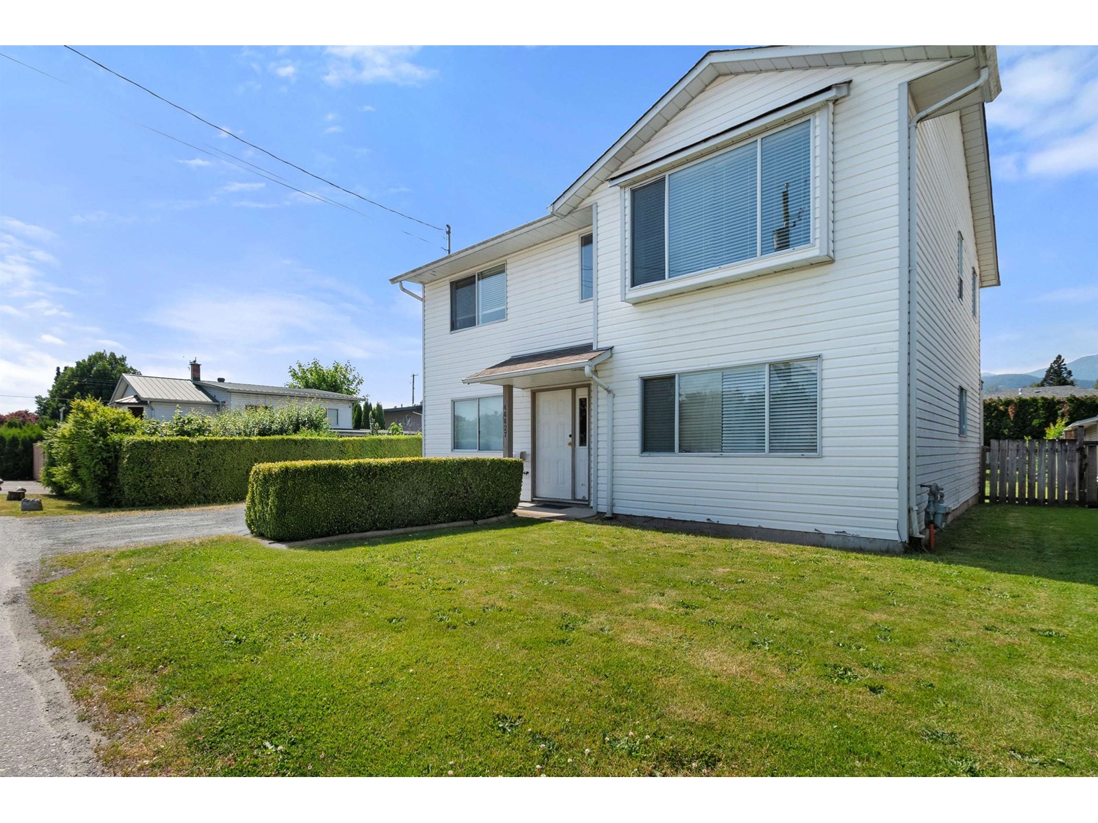 Property at 46627 PORTAGE AVENUE image 2