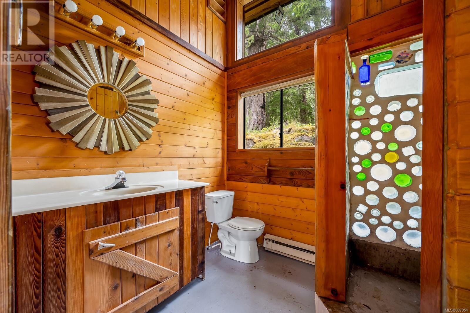 1305 Gorge Harbour Rd, Cortes Island, British Columbia  V0P 1Z0 - Photo 13 - 997954