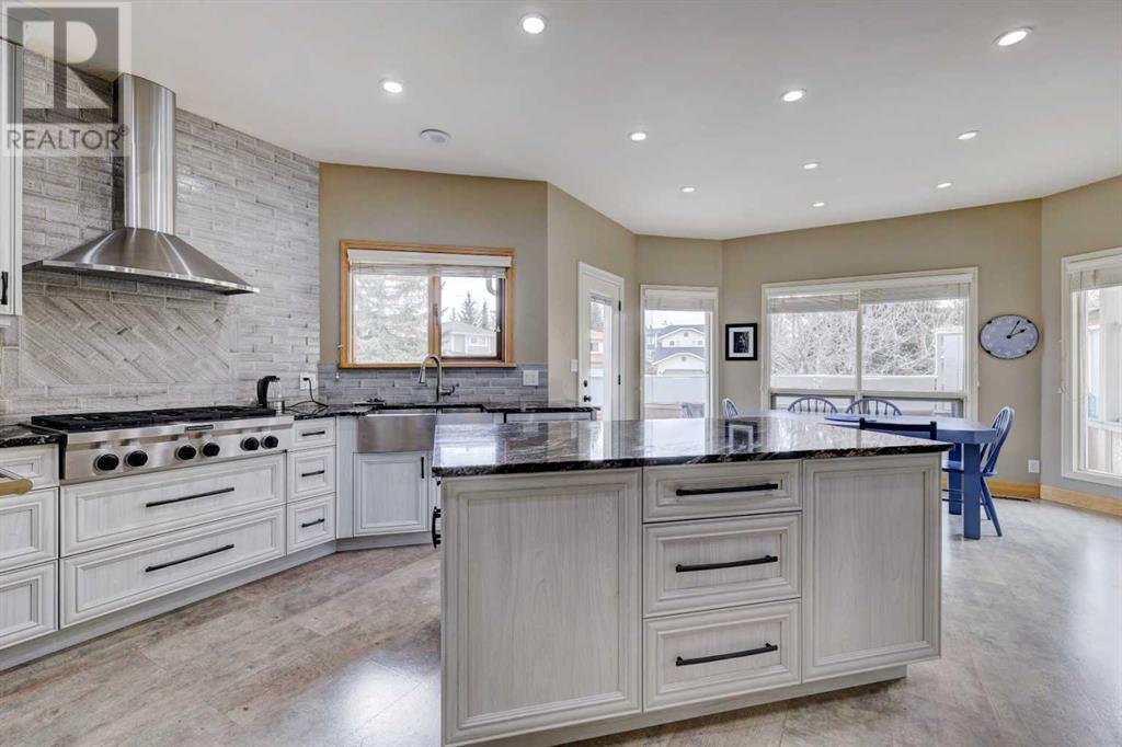 220 Santana Bay Nw, Calgary, Alberta  T3K 3N4 - Photo 6 - A2213464