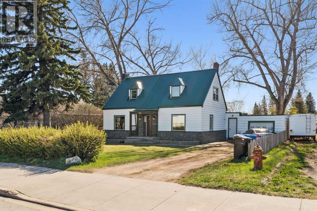 Property at 663 10 Avenue S image 1
