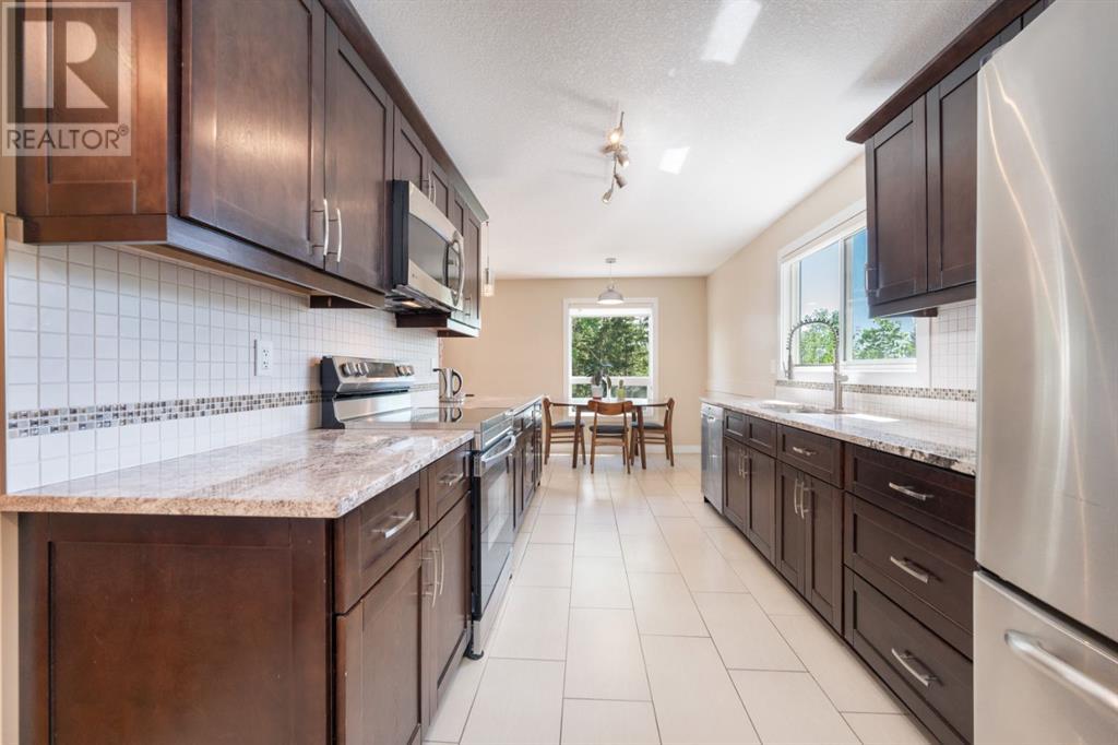 8003 Ranchview Drive Nw, Calgary, Alberta  T3G 1S7 - Photo 1 - A2226134