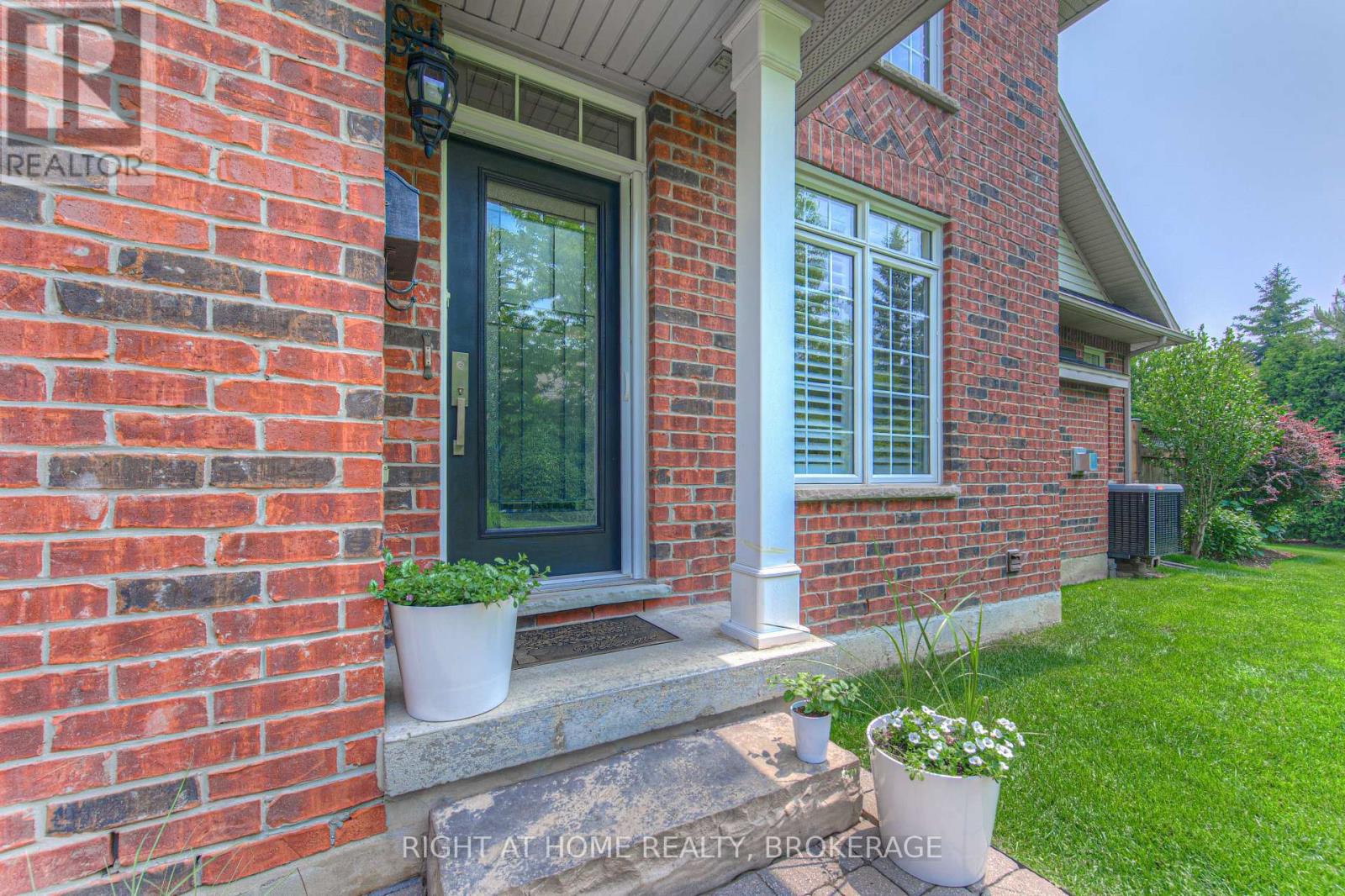 22 - 4280 Taywood Drive, Burlington, Ontario  L7M 4X8 - Photo 3 - W12204407