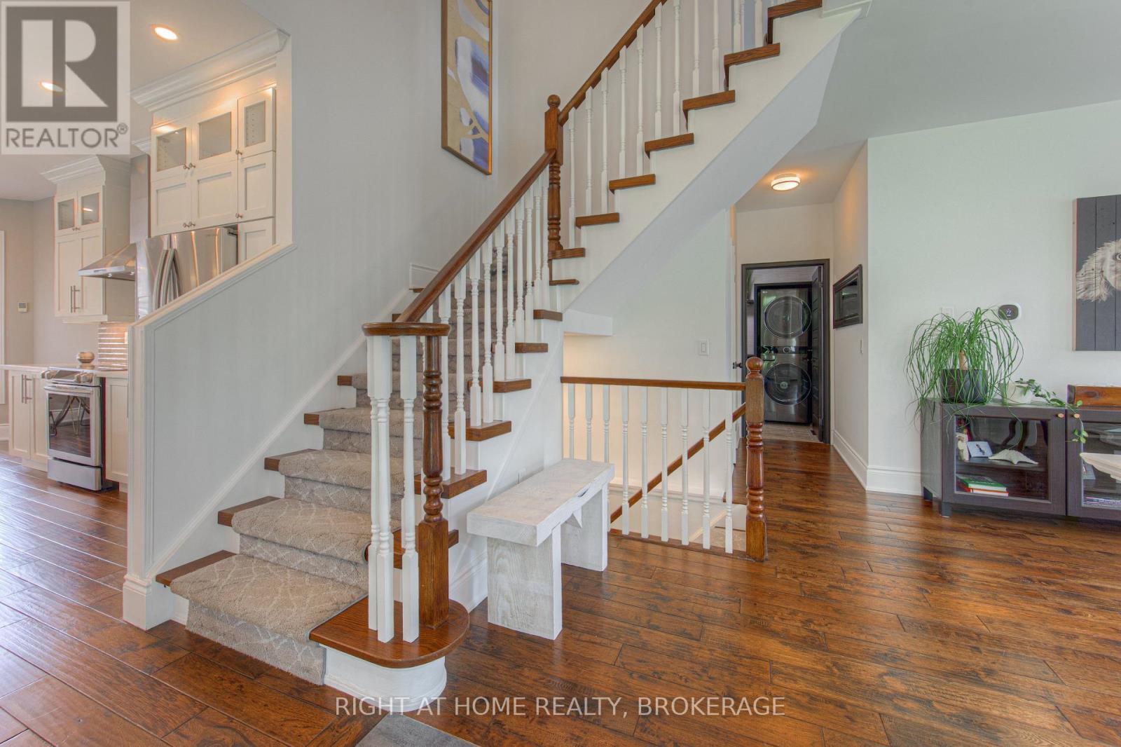 22 - 4280 Taywood Drive, Burlington, Ontario  L7M 4X8 - Photo 5 - W12204407