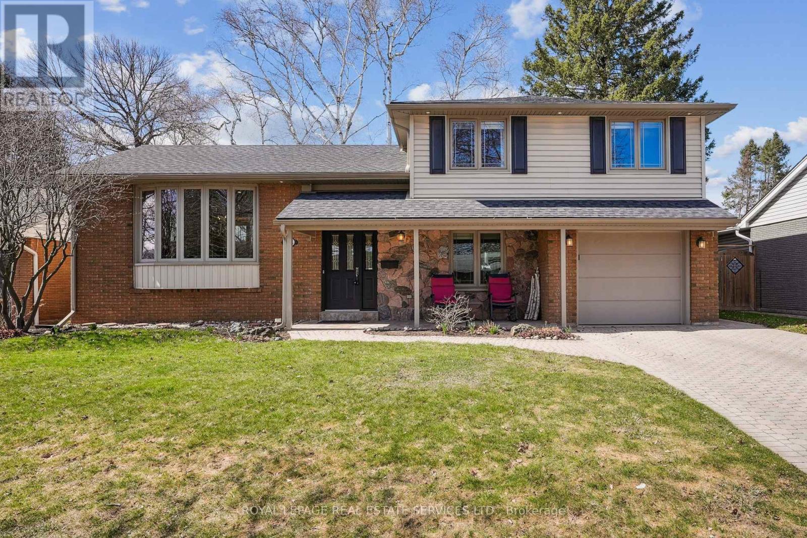 602 Rosedale Crescent, Burlington, Ontario  L7N 2T1 - Photo 1 - W12204422