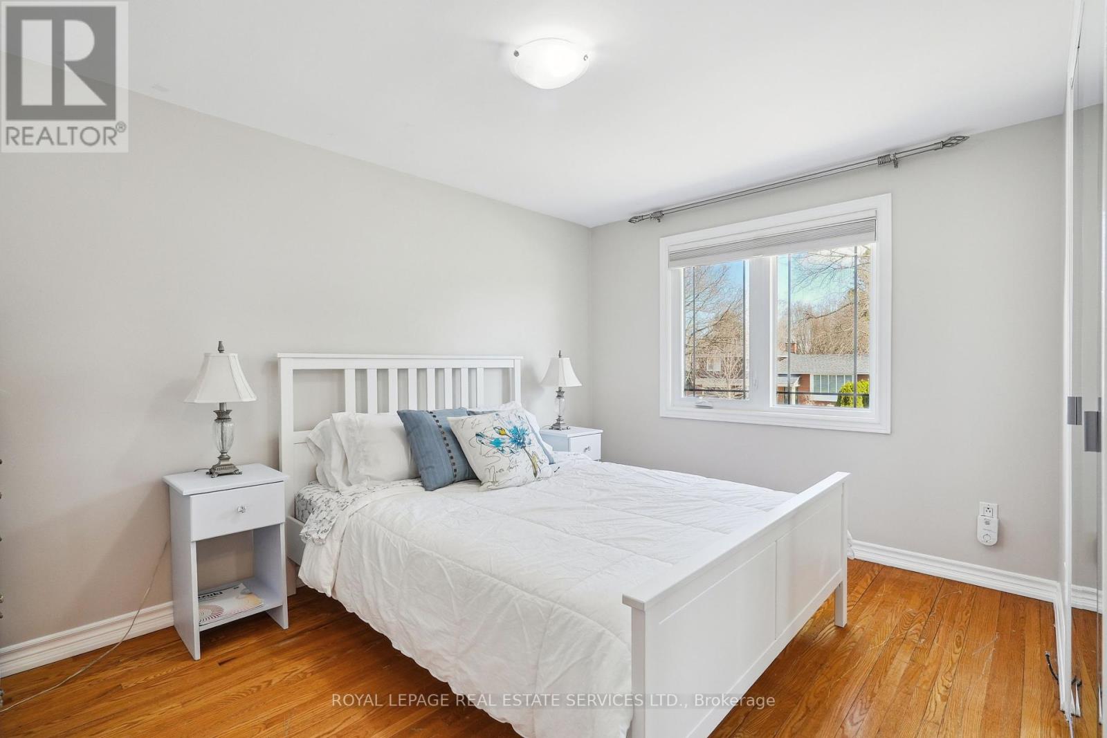 602 Rosedale Crescent, Burlington, Ontario  L7N 2T1 - Photo 16 - W12204422