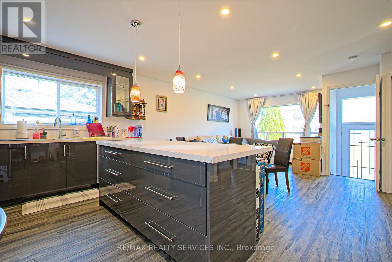 191 Deane Avenue, Oakville, Ontario  L6K 1N4 - Photo 9 - W12204428