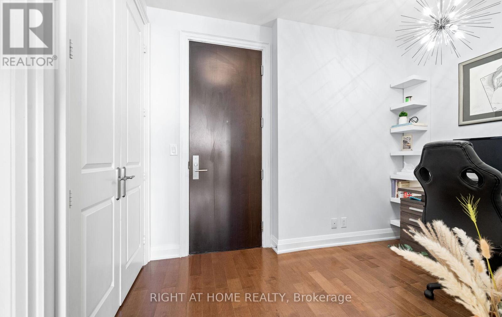 4902 Lph - 50 Absolute Avenue, Mississauga (City Centre), Ontario  L4Z 0A8 - Photo 3 - W12204433